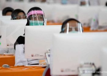 ILUSTRASI. Peserta seleksi kompetisi bidang (SKB) bagi CPNS