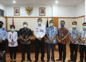 Kepala BNNP Sumut Brigjen Pol Toga Habinsaran Pandjaitan bersama Kakanwil Kemenkumham Sumut Imam Sujudi